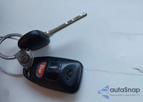 2013 Hyundai Elantra Limited из США, поврежденный, VIN 5NPDH4AE0DH159962